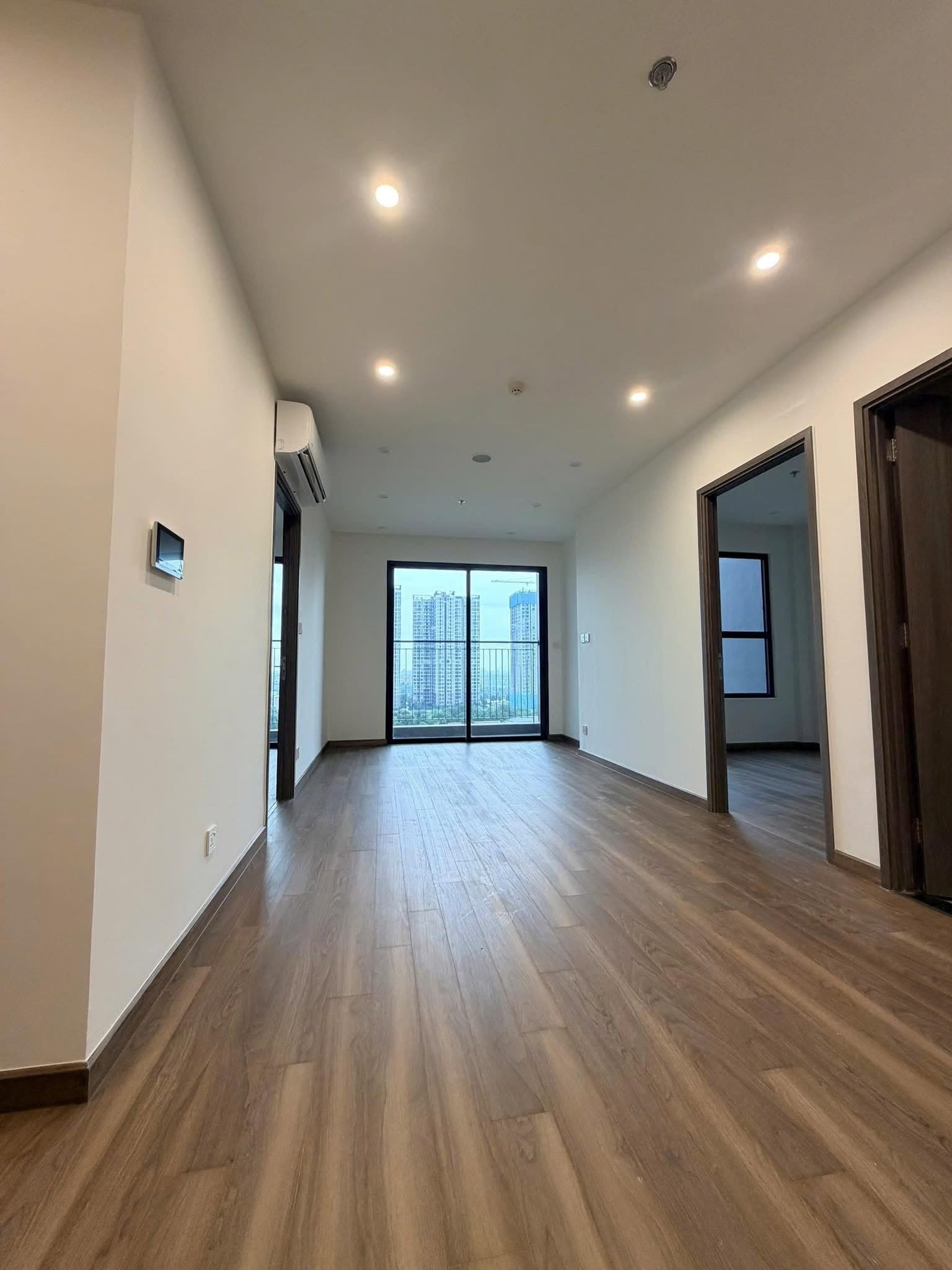CHÍNH CHỦ CẦN BÁN CĂN 75 M2, VIEW CÔNG VIÊN GIA LÂM, TẦNG TRUNG, GIA 61 TR/M2, LH 0985865658 16010151
