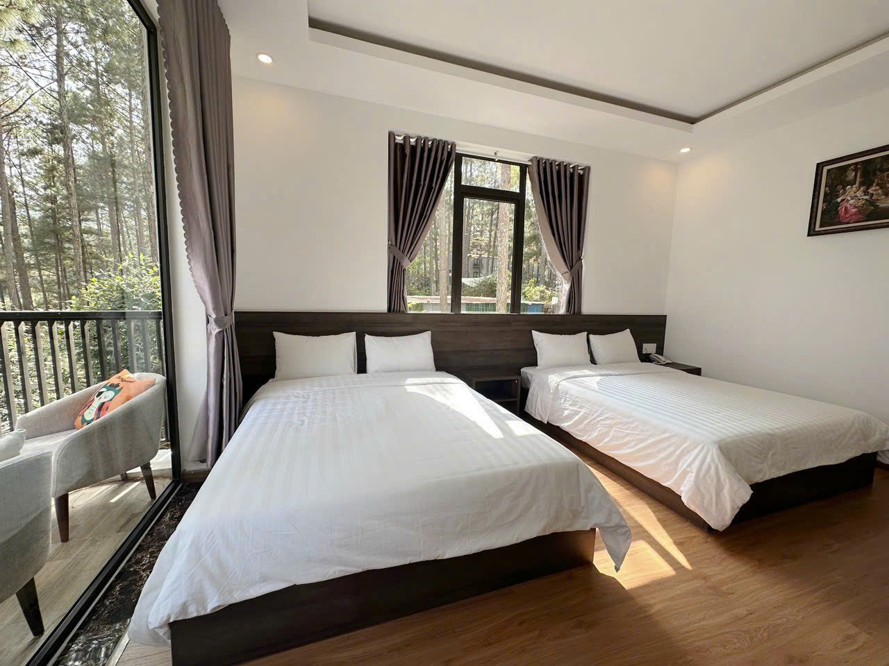 Cho thuê khách sạn 3 sao 36 phòng view rừng thông giá 135 triệu gần Hồ Tuyền Lâm tại Đà Lạt Lâm Đồng 16010171