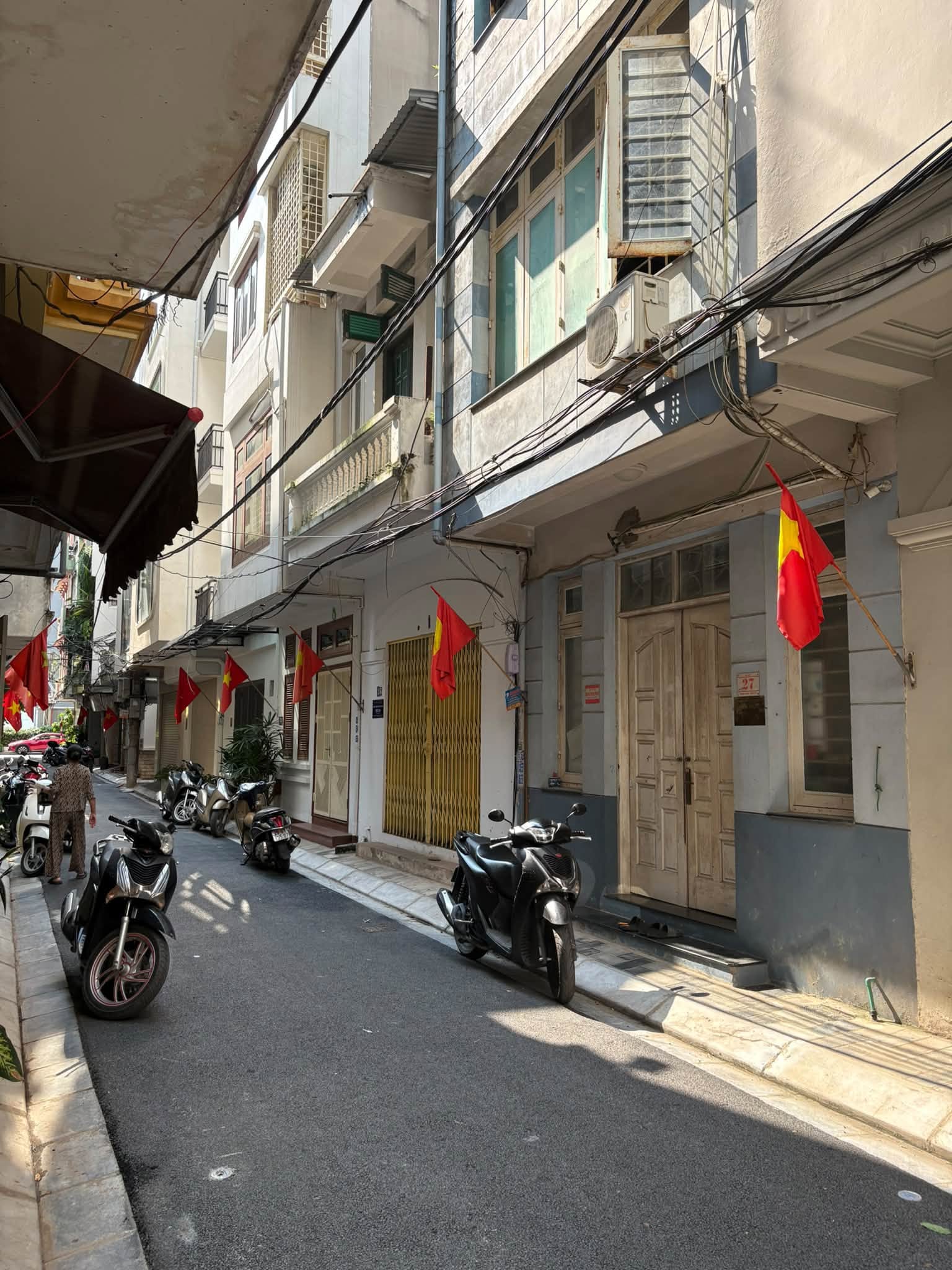 NHÀ PHỐ, NGHĨA ĐÔ, CẦU GIẤY-PHÂN LÔ-Ô TÔ-KD:34M X4T, MT 4,5M, GIÁ 13,5 TỶ.

 16010190