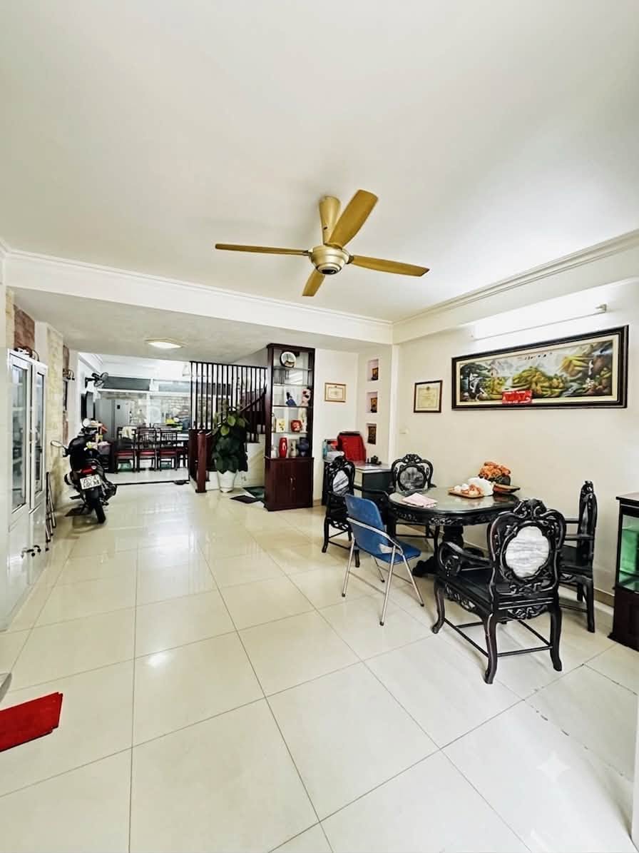 NHÀ ĐẸP, NGÕ 38 XUÂN LA, TÂY HỒ-PHÂN LÔ-Ô TÔ:82M X5T, MT 5M. GIÁ 24,9 TỶ. 16010194