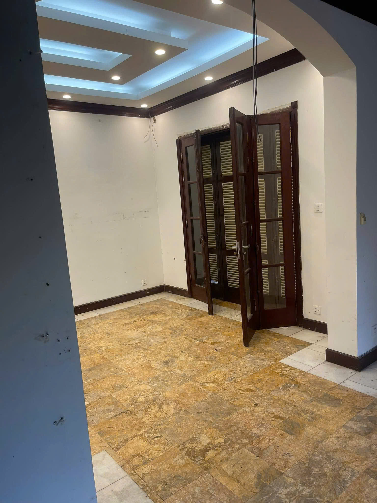 CHO THUÊ BIỆT THỰ BẮC LINH ĐÀM – HOÀNG MAI  210M²  XÂY 85M² × 4 TẦNG  MT 15M  40 TRIỆU/THÁNG 16010240