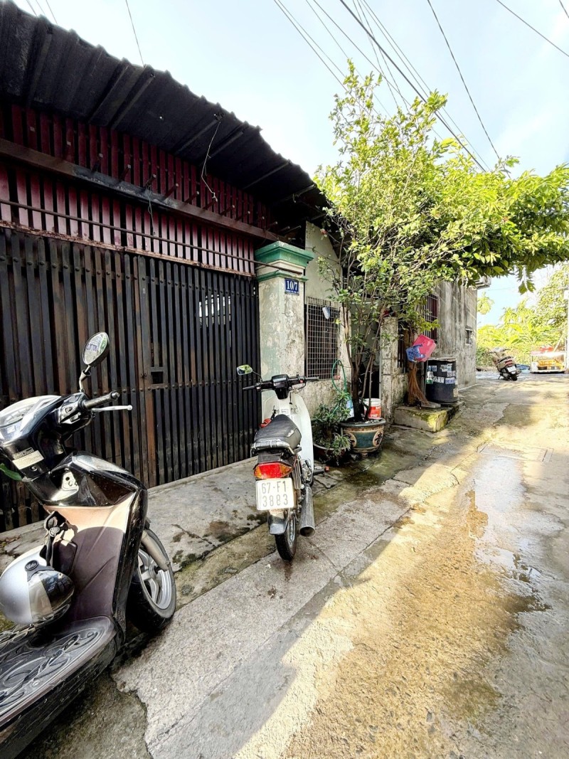 Bán gấp nhà đường số 52, Hiệp Bình Chánh, Thủ Đức, TP HCM. DT 186m2, C4. Giá 8.48  tỷ, 16010252
