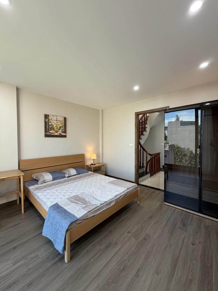 Tôi cần bán căn nhà ở phố Nguyễn Đình Chiểu 5 tầng thang máy mới đẹp, 39m2, mặt tiền 4.3m, 13.9 tỷ 16010257