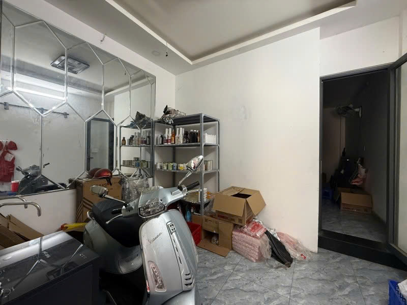 Bán nhà Mặt tiền Nguyễn Văn Khối, gần CV Làng Hoa, 4x15m, 4 T - 4PN, HĐT 23tr, chỉ 11,5 Tỷ 16010261