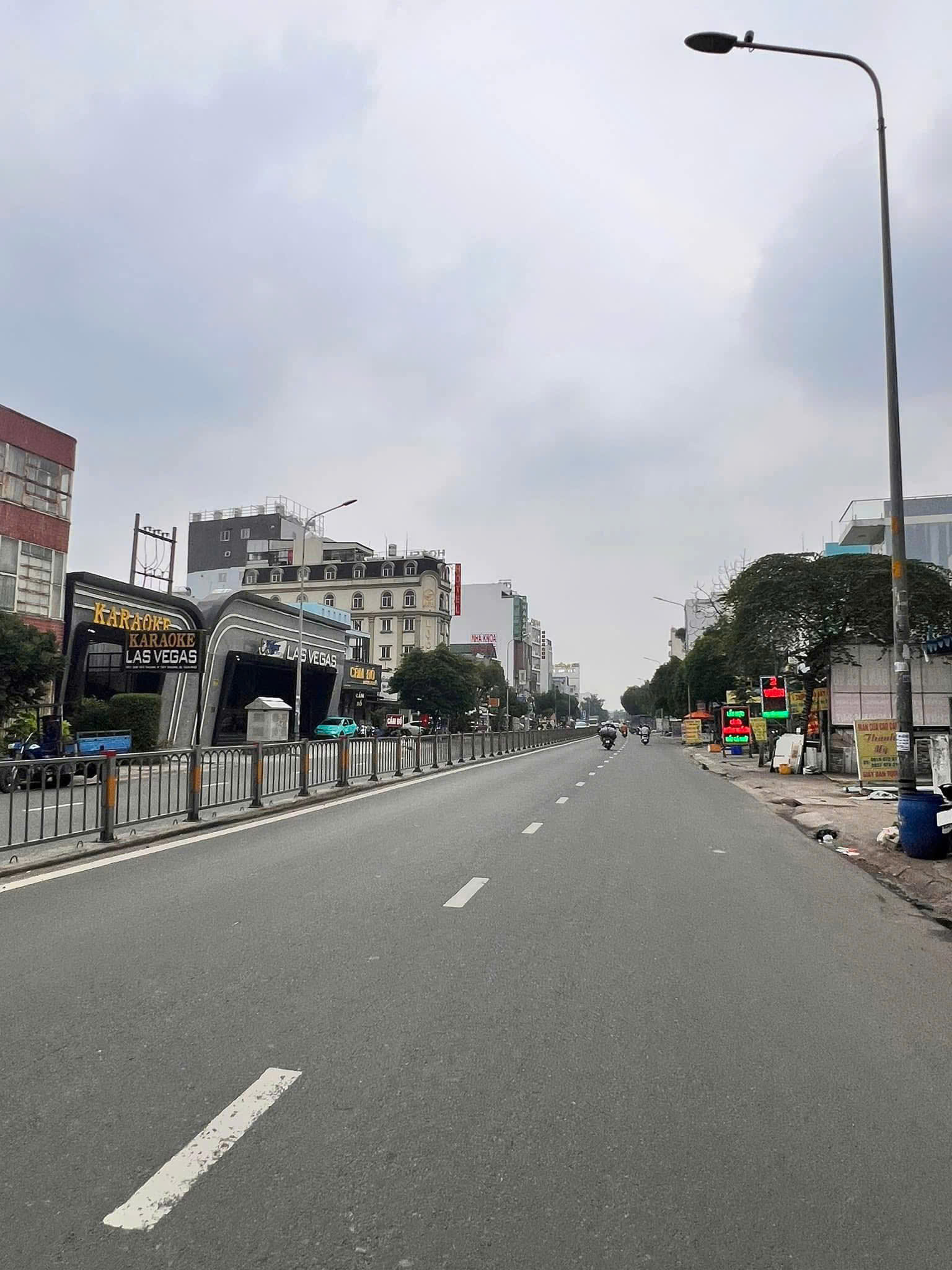 Bán nhà Mặt tiền Tây Thạnh -  ngay CV Lưu Chí Hiếu, 4x25m, 3 Tầng, HĐT 30 tr, 19,5 tỷ. 16010262