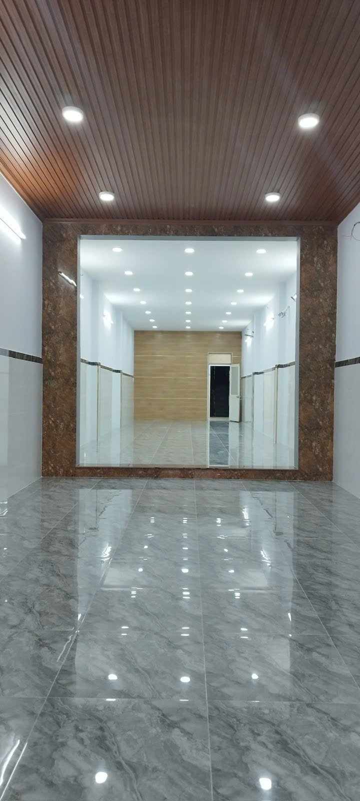 Bán nhà Mặt tiền Tây Thạnh -  ngay CV Lưu Chí Hiếu, 4x25m, 3 Tầng, HĐT 30 tr, 19,5 tỷ. 16010262