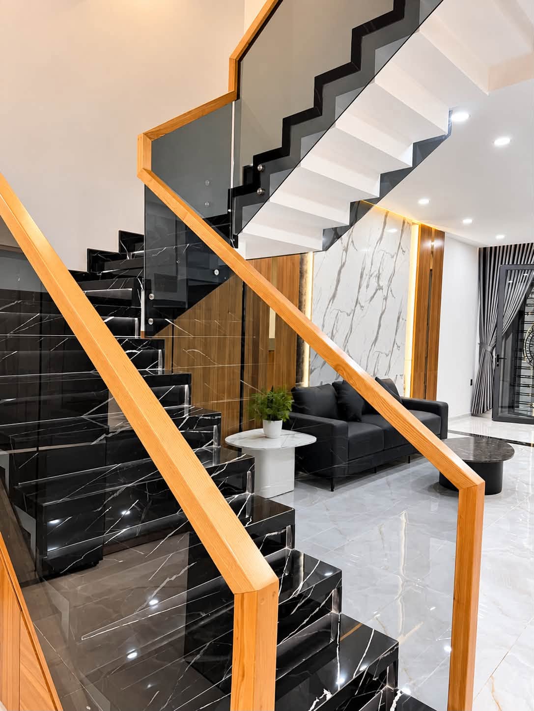 BÁN NHÀ MỚI ĐẸP TÔ HIỆU TÂN PHÚ - HẺM XE HƠI 7M - 74M² NỞ HẬU - FULL NỘI THẤT - GIÁ 7.X TỶ 16010295
