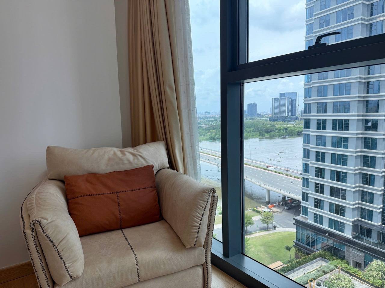 CHO THUÊ | SUNWAH PEARL – SILVER HOUSE | 2PN | 106M² 16010377