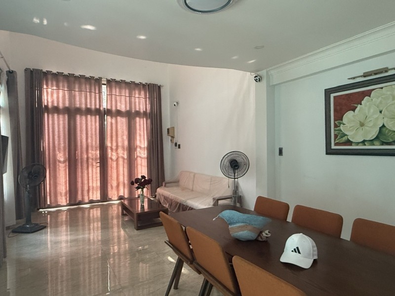 Bán nhà 3 tầng mặt tiền Trương Chí Cương 180m², Hải Châu, giá 23,5 tỷ 16010404