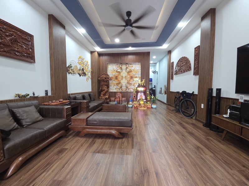 Bán nhà 3 tầng, 72m2, đường số 22, Phường Phước Long, TP HCM, sổ hồng riêng. Giá 6.78 tỷ. 16010417
