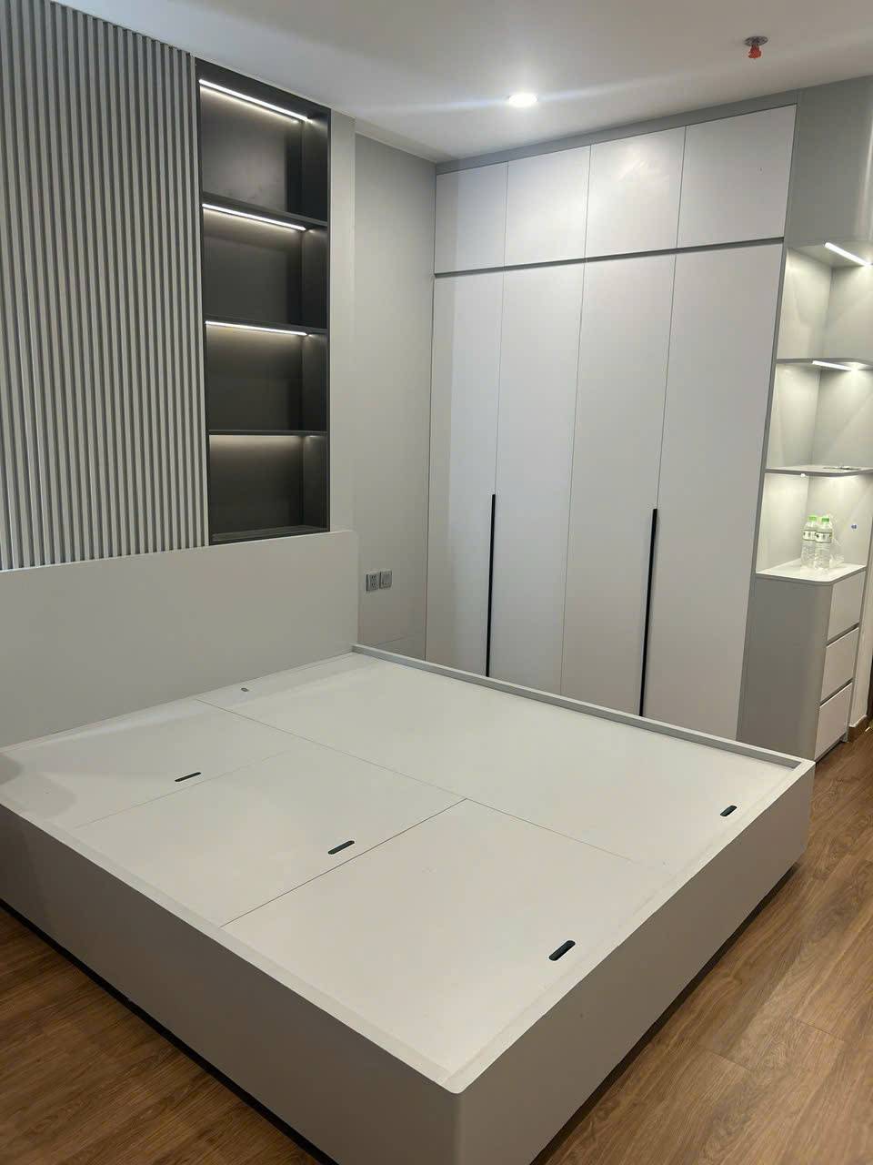 CHO THUÊ CHUNG CƯ KHAI SƠN -NGỌC THUỴ- 101M2-3PN-VIEW ĐẸP-FULL NỘI THẤT 13TR/THÁNG 16010430