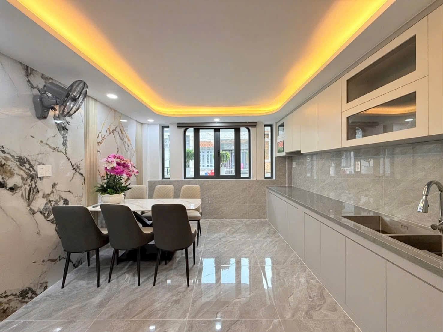 NHÀ MỚI FULL NỘI THẤT PHẠM VĂN CHIÊU – GARA Ô TÔ – 5 TẦNG – 4x15M – NHỈNH 8 TỶ 16010441