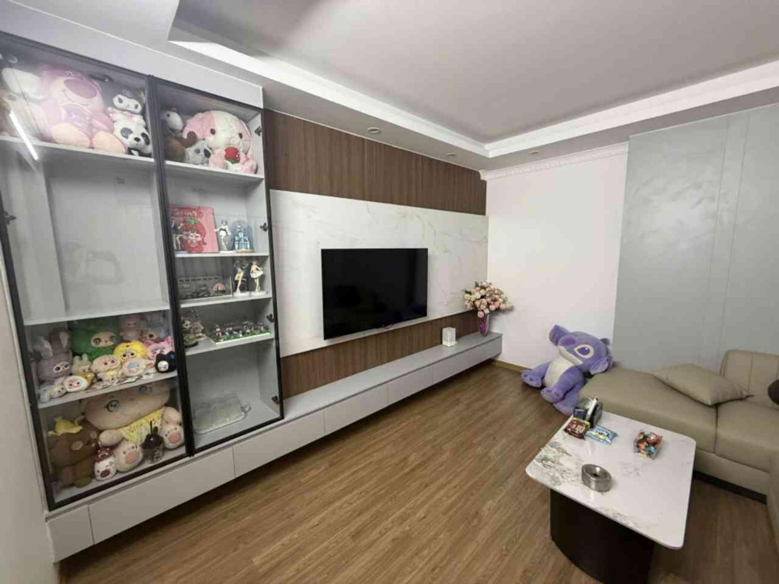 Phố Trạm ô tô lùi cửa 6 tỷ 30m gần sát phố,Long biên sổ đỏ 16010449