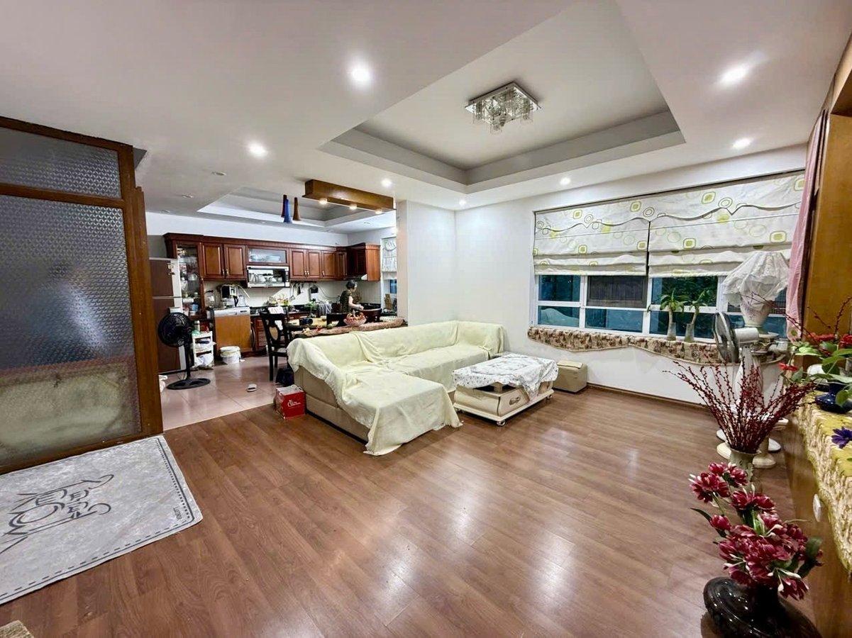 Bán Nhà Mặt Phố Nguyễn Lân. Thanh Xuân. Lô Góc. Ô Tô. Vỉa Hè. DT 100m2. MT 5m. Giá 32.5 Tỷ. 16010497
