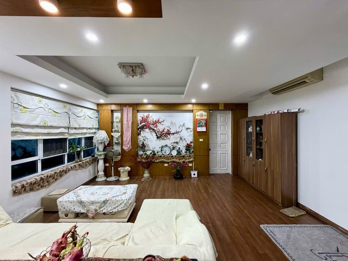 Bán Nhà Mặt Phố Nguyễn Lân. Thanh Xuân. Lô Góc. Ô Tô. Vỉa Hè. DT 100m2. MT 5m. Giá 32.5 Tỷ. 16010497