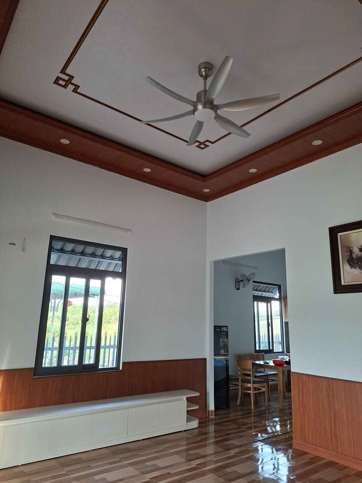 Chính chủ bán nhà 2 mặt tiền, sân 2 ô tô, đất nở hậu - Full nội thất, chỉ 1,55 tỷ, tiềm năng cao 16010551