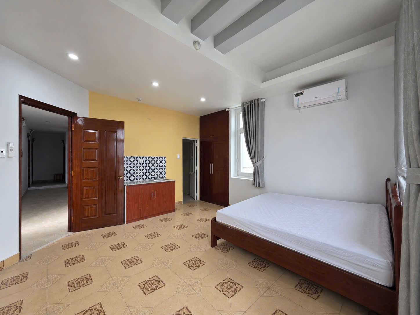 Cho Thuê Studio Ban Công – 709 Huỳnh Tấn Phát, Phú Thuận, Quận 7 16010563