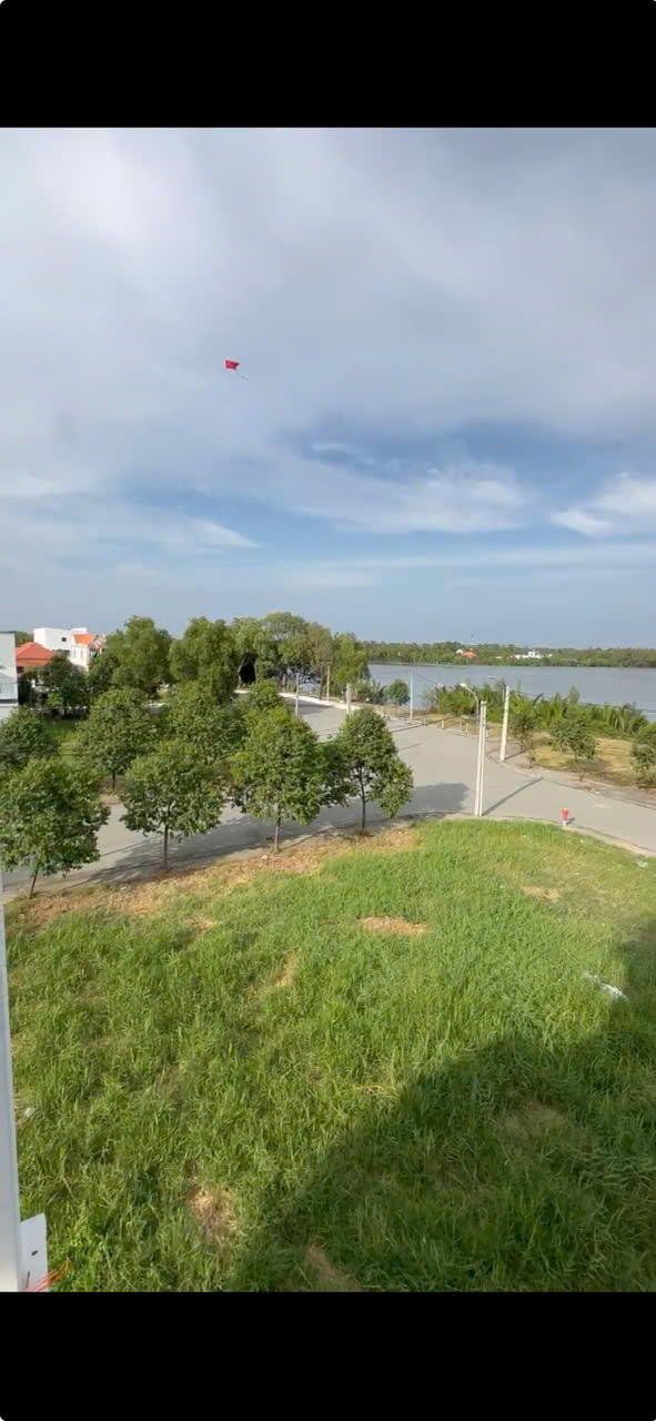 CHÍNH CHỦ BÁN LÔ GÓC 2 MẶT TIỀN VIEW SÔNG – 275,6M² – VỊ TRÍ ĐẸP TẠI CẦN GIUỘC 16010584