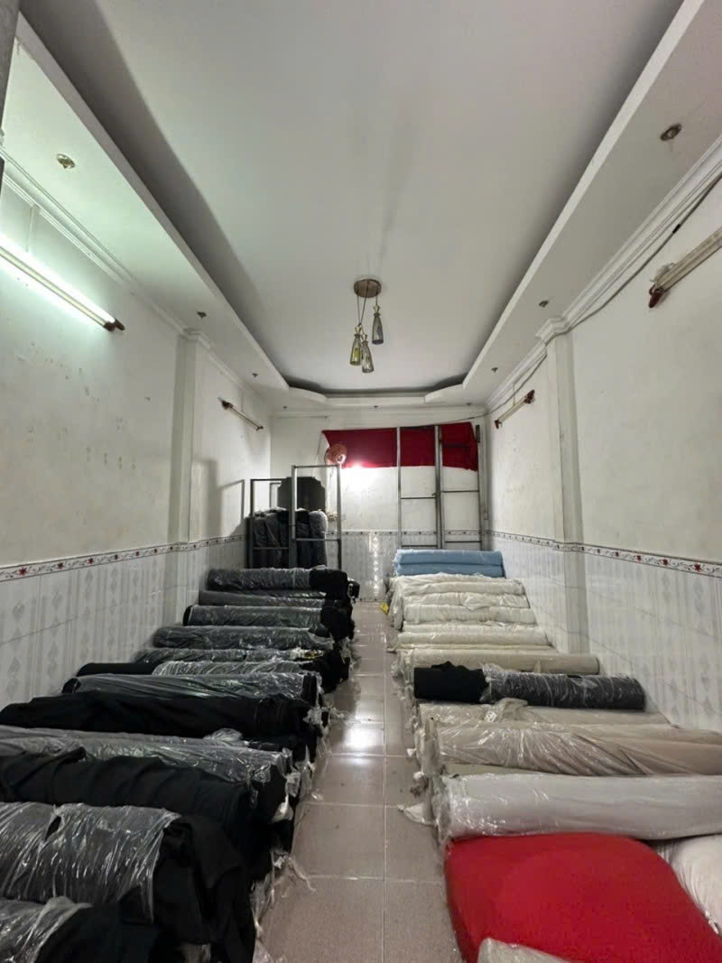 Bán nhà Mặt tiền Lê Lư -  500m chợ Tân Hương, 4,1x24m, nở hậu 5,3m 2 Tầng, 1 chủ, 10,7 Tỷ. 16010626