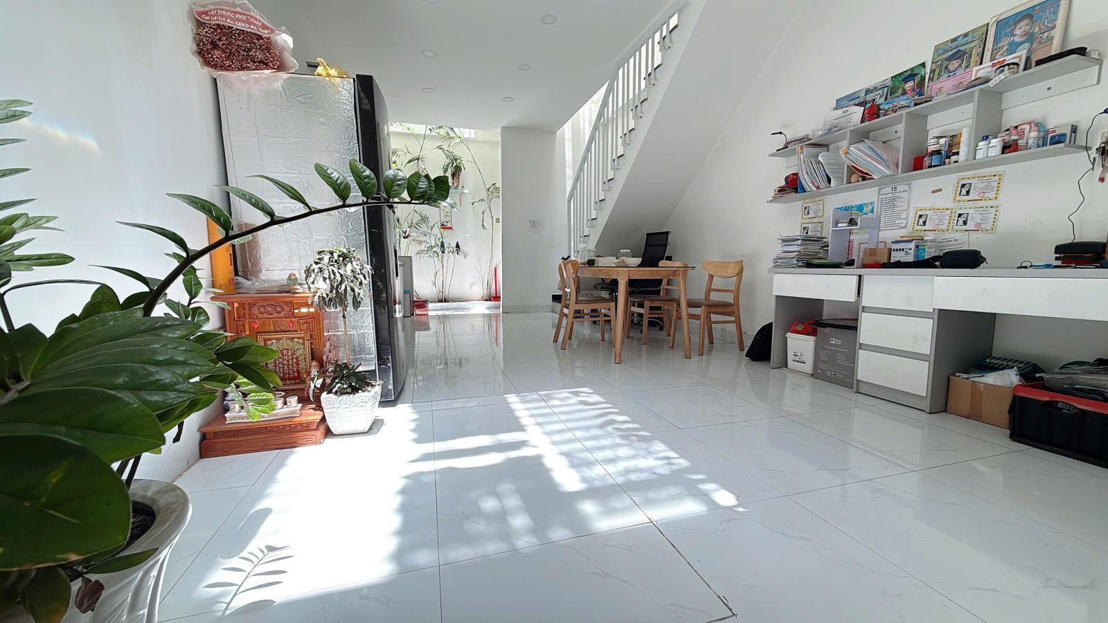 NHÀ 2 TẦNG – 3 GIẾNG TRỜI – ĐƯỜNG NHỰA 13M – CÁCH BIỂN NHA TRANG 7KM 16010651