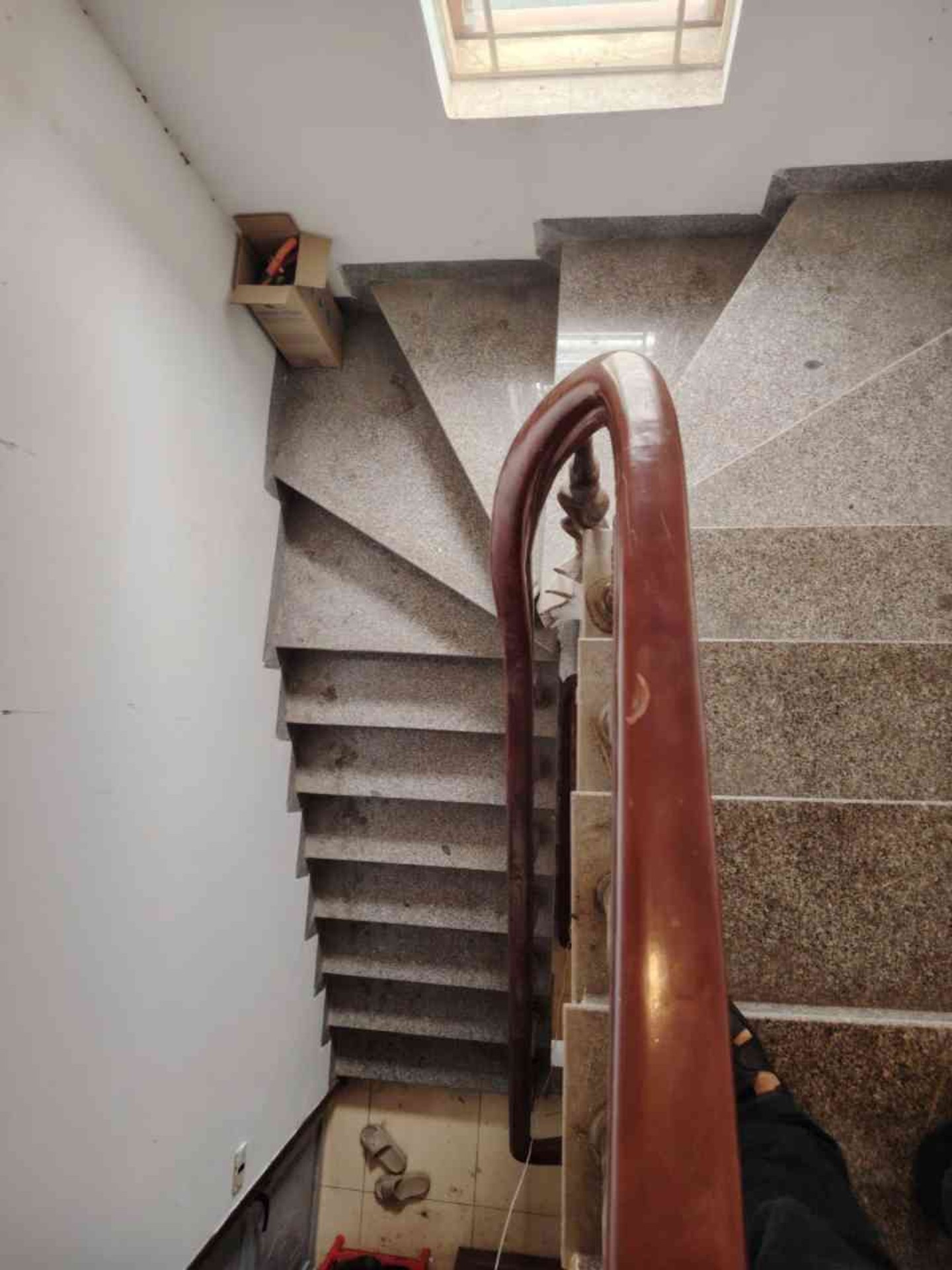 Phố Trạm 6 tỷ 30m gần phố gần ô tô,sổ đỏ Long Bên 16010655