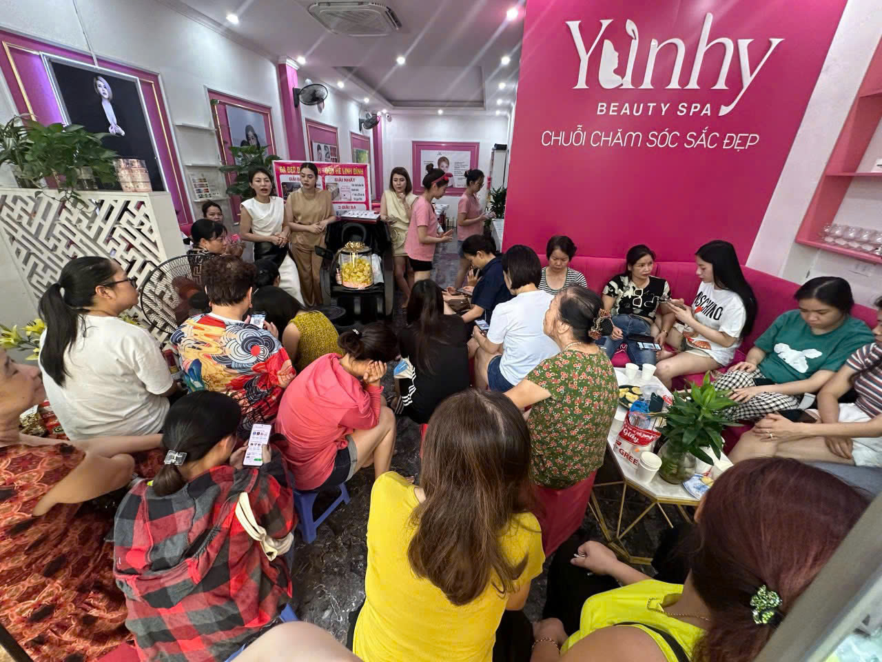 CHO THUÊ CỬA HÀNG NAIL – MI FULL ĐỒ, VÀO LÀ KINH DOANH NGAY -  ĐỊNH CÔNG, HÀ NỘI 16010659