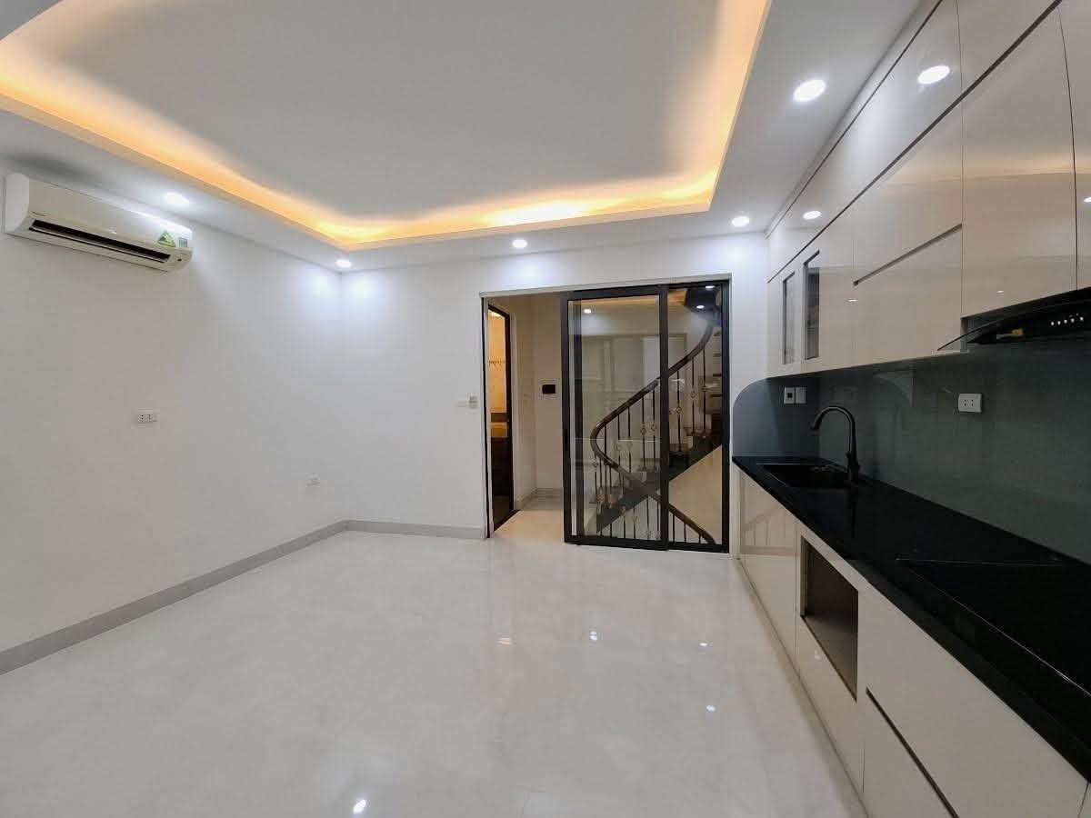 NHÀ ĐẸP BA ĐÌNH – 31M² – MT 5,2M – 6 TẦNG – FULL NỘI THẤT – GẦN Ô TÔ TRÁNH – KINH DOANH NHỎ 16010686