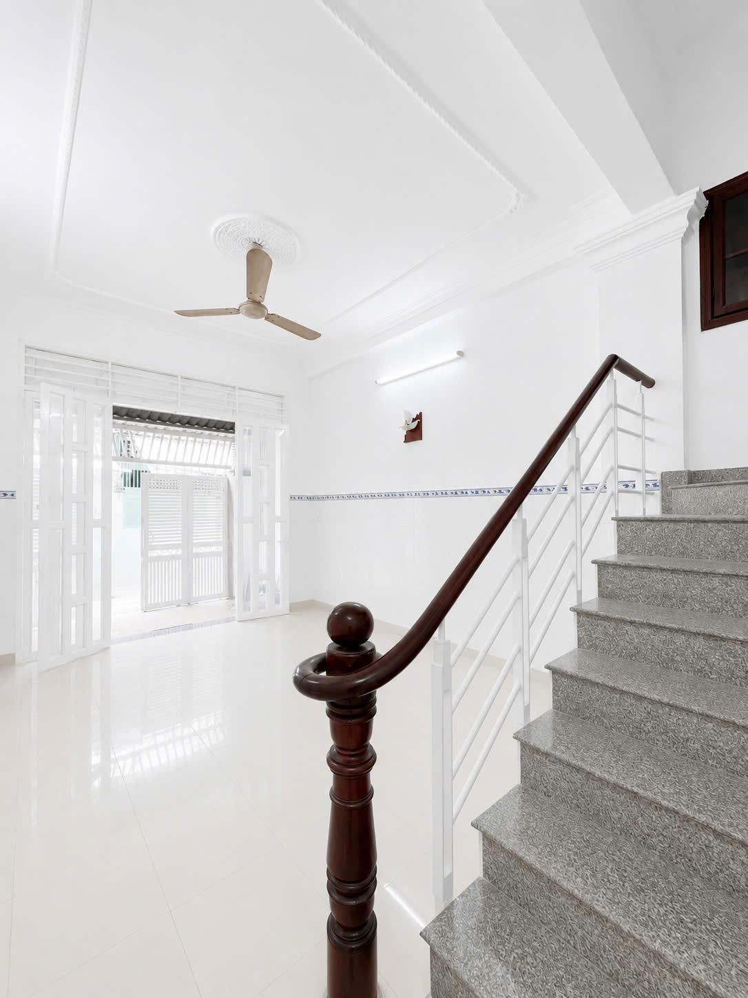 Bán gấp nhà 4 tầng Phú Thọ Hòa hẻm xe hơi thông 5PN khu VIP Tân Phú, hoàn công đủ hơn 6 tỷ. 
 16010703