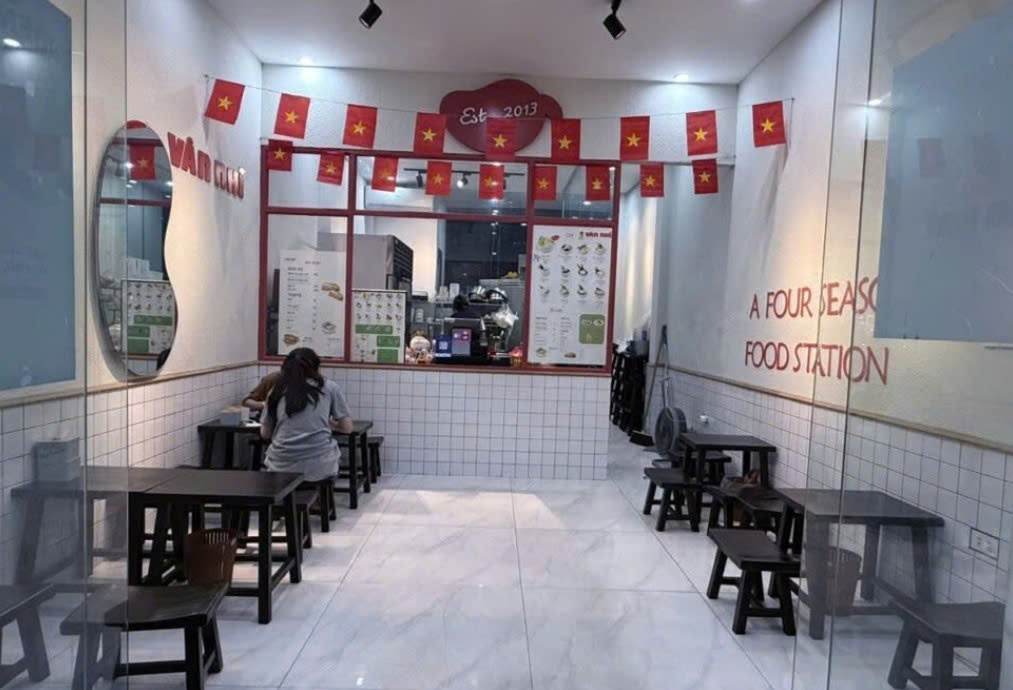 SANG NHƯỢNG QUÁN CHÈ VÀO LÀ KINH DOANH NGAY TẠI HÀ NỘI 16010720