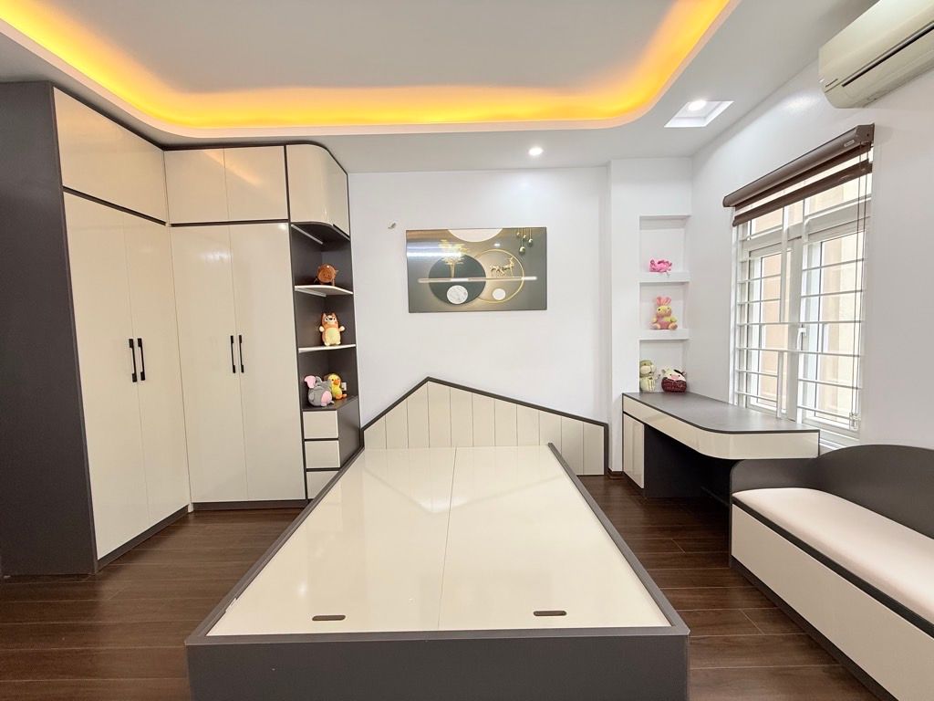 sở hữu ngay nhà LINH ĐÀM đẳng cấp gần HỒ BÁU VẬT GIỮA LÒNG HÀ NỘI sát TRƯỜNG HỌC 7 tỷ35
 16010770
