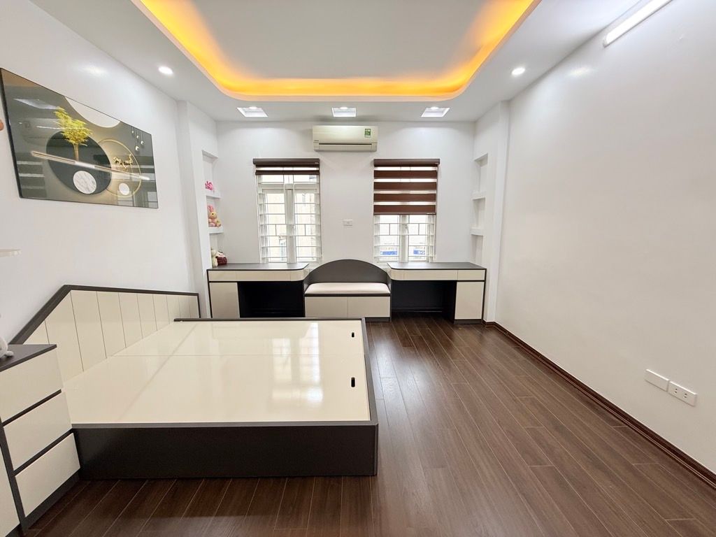 sở hữu ngay nhà LINH ĐÀM đẳng cấp gần HỒ BÁU VẬT GIỮA LÒNG HÀ NỘI sát TRƯỜNG HỌC 7 tỷ35
 16010770