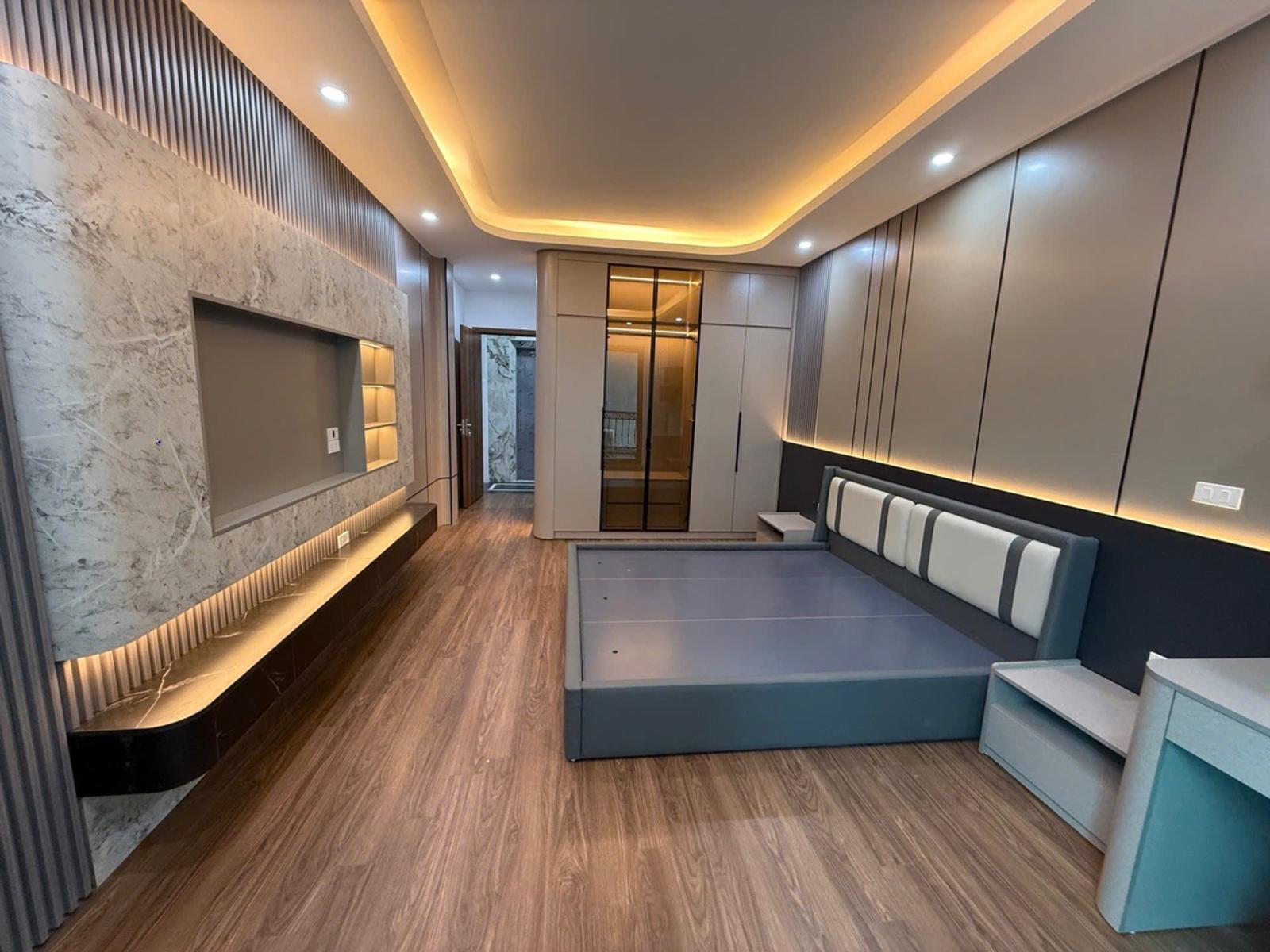 Bán nhà đẹp Hoa Lâm, Long Biên. Thang máy, Ô tô 45m2, 5 tầng Dưới 9.8 tỷ 16010785