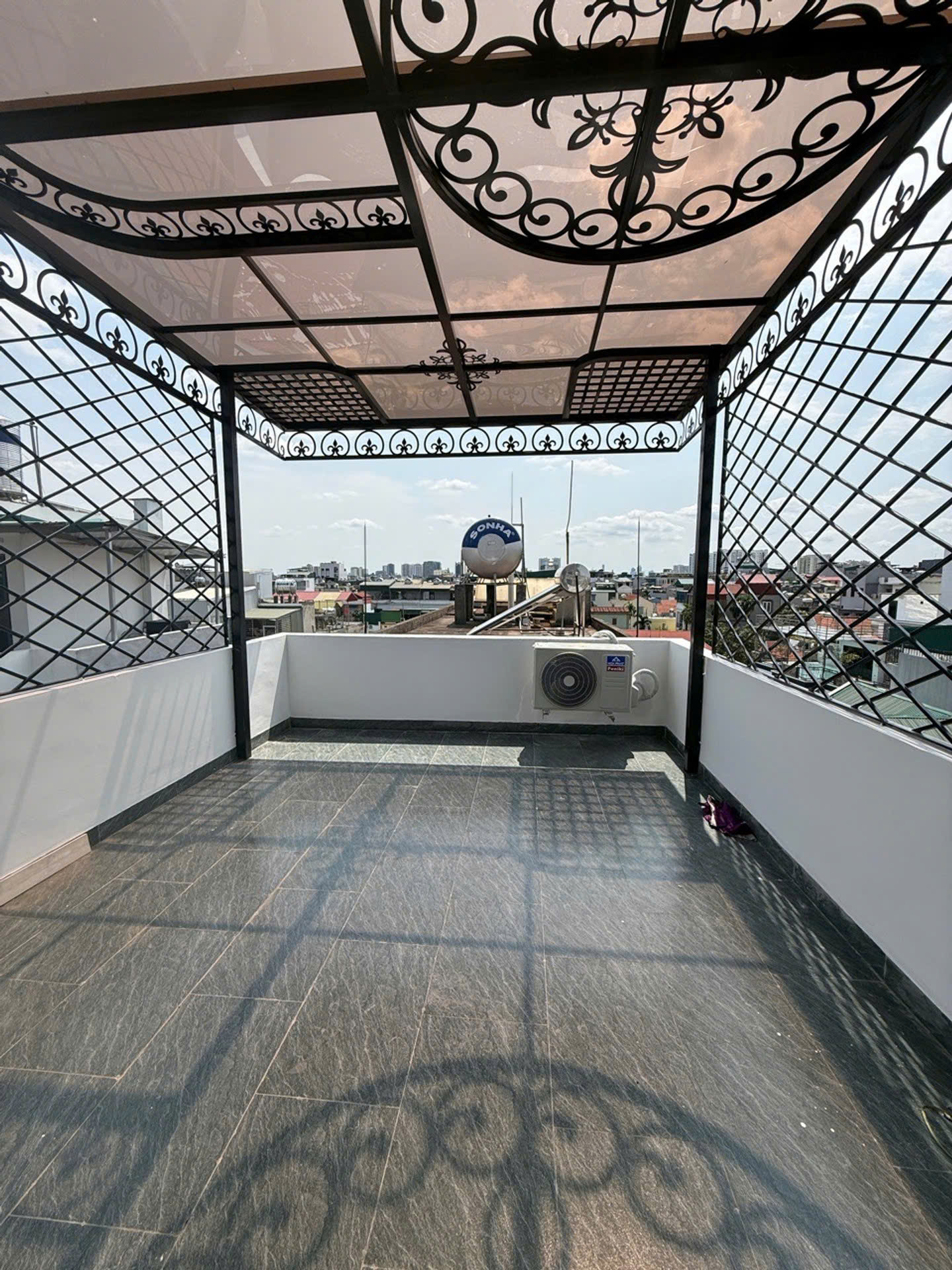 Bán nhà đẹp Hoa Lâm, Long Biên. Thang máy, Ô tô 45m2, 5 tầng Dưới 9.8 tỷ 16010785