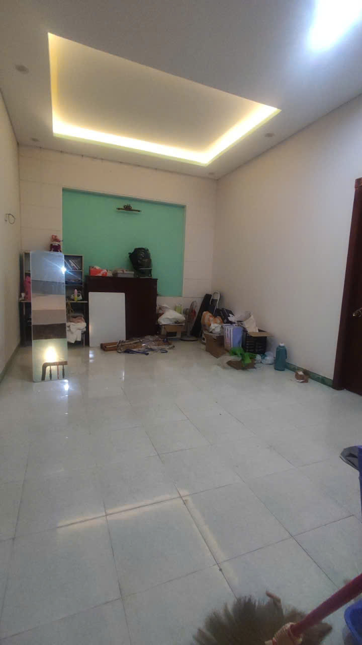 ♣ Nhà kiệt 3m Hoàng Diệu gần Nguyễn Văn Linh 84m2, 2 tầng, 3PN, sân rộng, 3.x tỷ 16010815