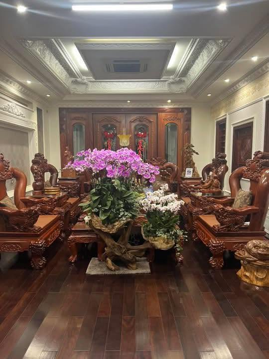 Bán căn biệt thự khu Trường An, ph Thanh Bình, TP HD, gần 400m2, mt 26m, bể cá Koi, sân vườn  16010823