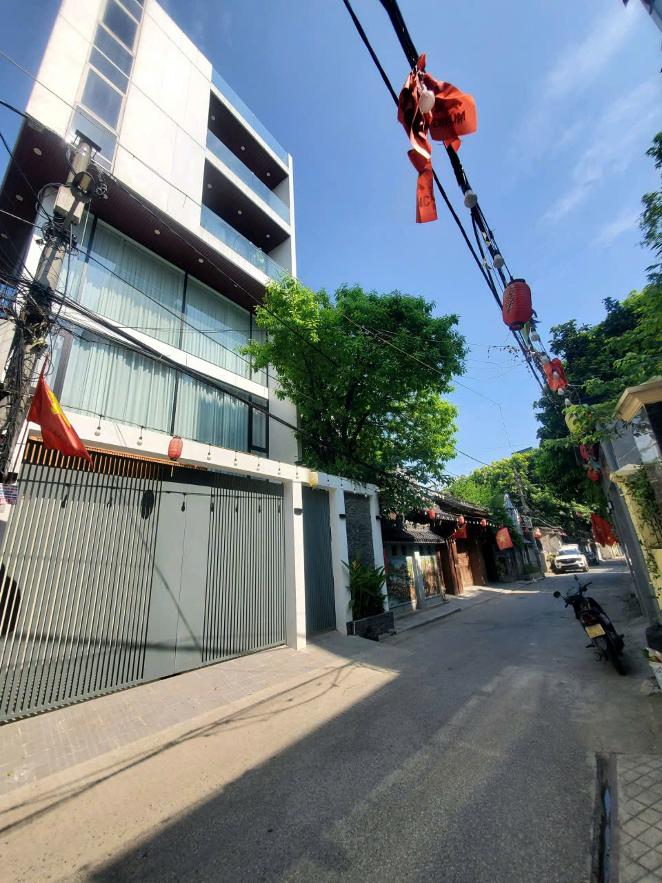 Bán nhà Bát Khối,Cổ Linh 6 tầng,106,mt7.8m oto tránh nhỉnh 28 tỷ 16010837