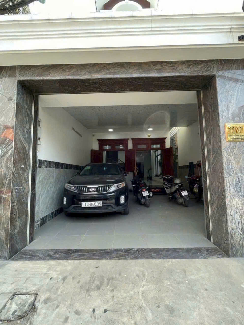 GIẢM GẦN 1 TỶ – NHÀ PHỐ 6M NGANG, CÓ THANG MÁY NGAY METRO Q12! 16010875