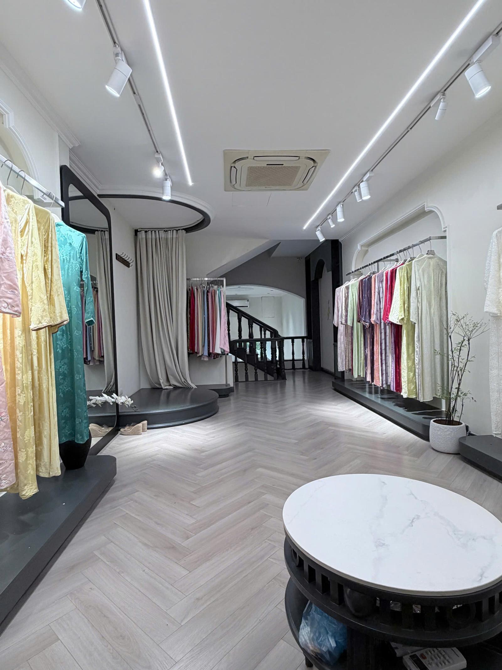 Sang nhượng lại mặt bằng showroom tại Tuệ Tĩnh, Hai Bà Trưng, Hà Nội do chuyển đổi mô hình kinh 16010881