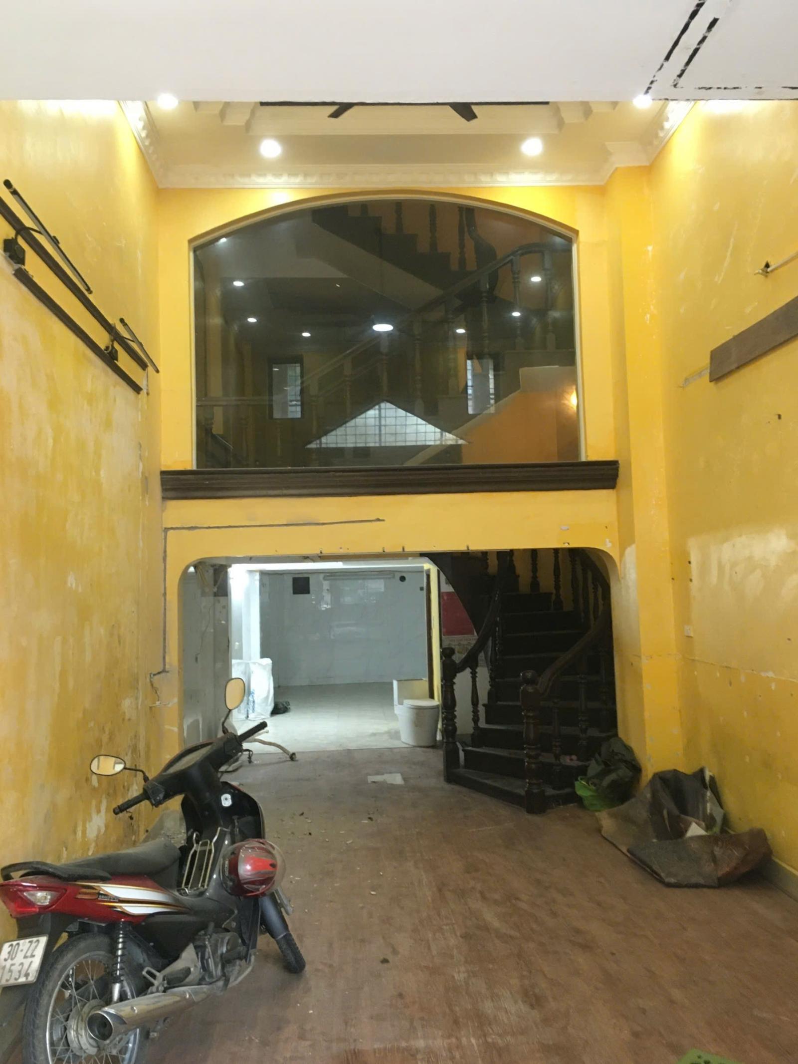 Sang nhượng lại mặt bằng showroom tại Tuệ Tĩnh, Hai Bà Trưng, Hà Nội do chuyển đổi mô hình kinh 16010881