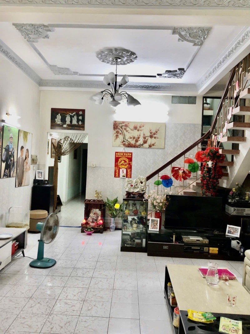 Bán nhà 3 tầng, 110m2, đường Nguyễn Văn Bá, Trường Thọ, Thủ Đức, TP HCM, SHR. Giá 9.48 tỷ. 16010911