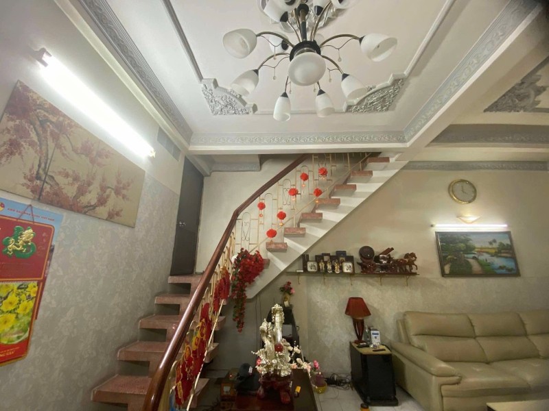 Bán nhà 3 tầng, 110m2, đường Nguyễn Văn Bá, Trường Thọ, Thủ Đức, TP HCM, SHR. Giá 9.48 tỷ. 16010911