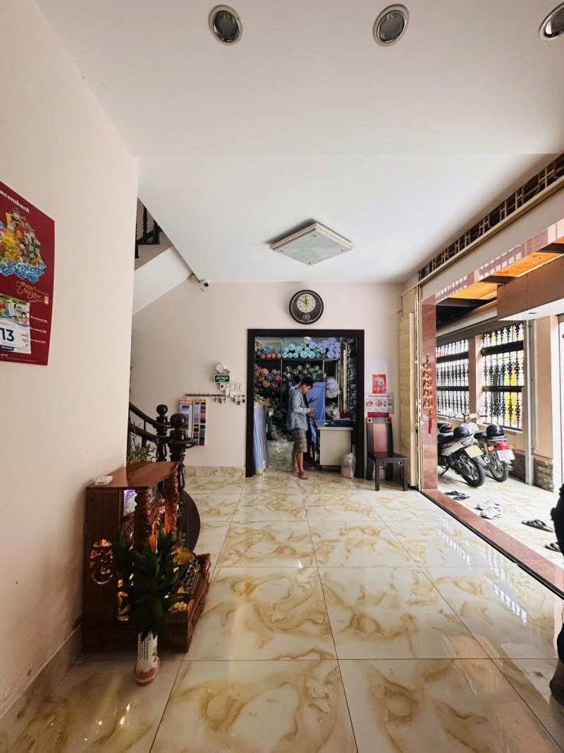Bán nhà Mặt tiền Năm Châu - gần Lý Thường Kiệt, Bảy Hiền, 10x12m, 5 Tầng - 15 PN, 26,9 Tỷ. 16010918