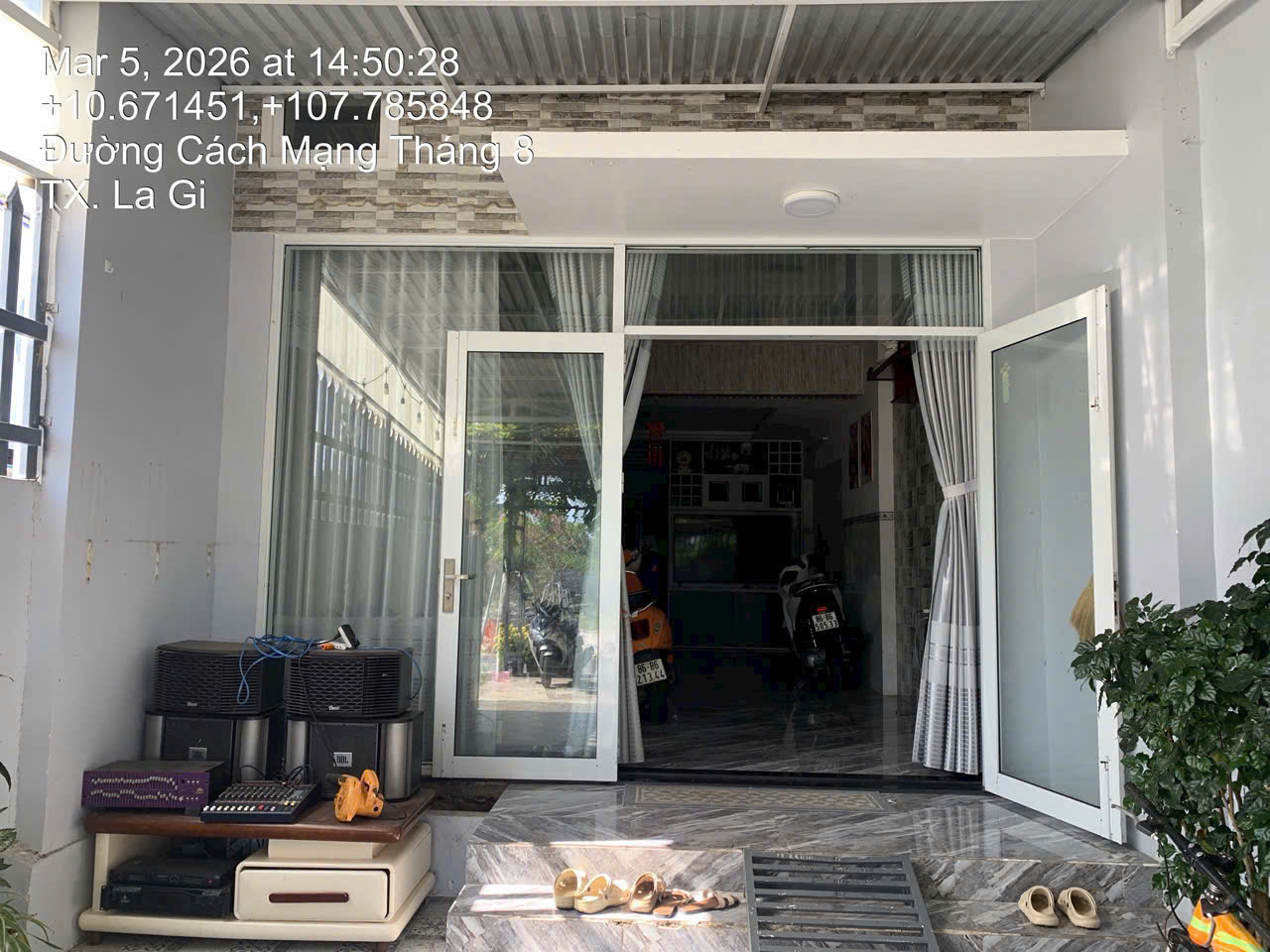 Bán nhà 1 trệt 1 lầu đường Cách Mạng Tháng 8, LaGi giá rẻ 3.6 tỷ gần biển 16010941