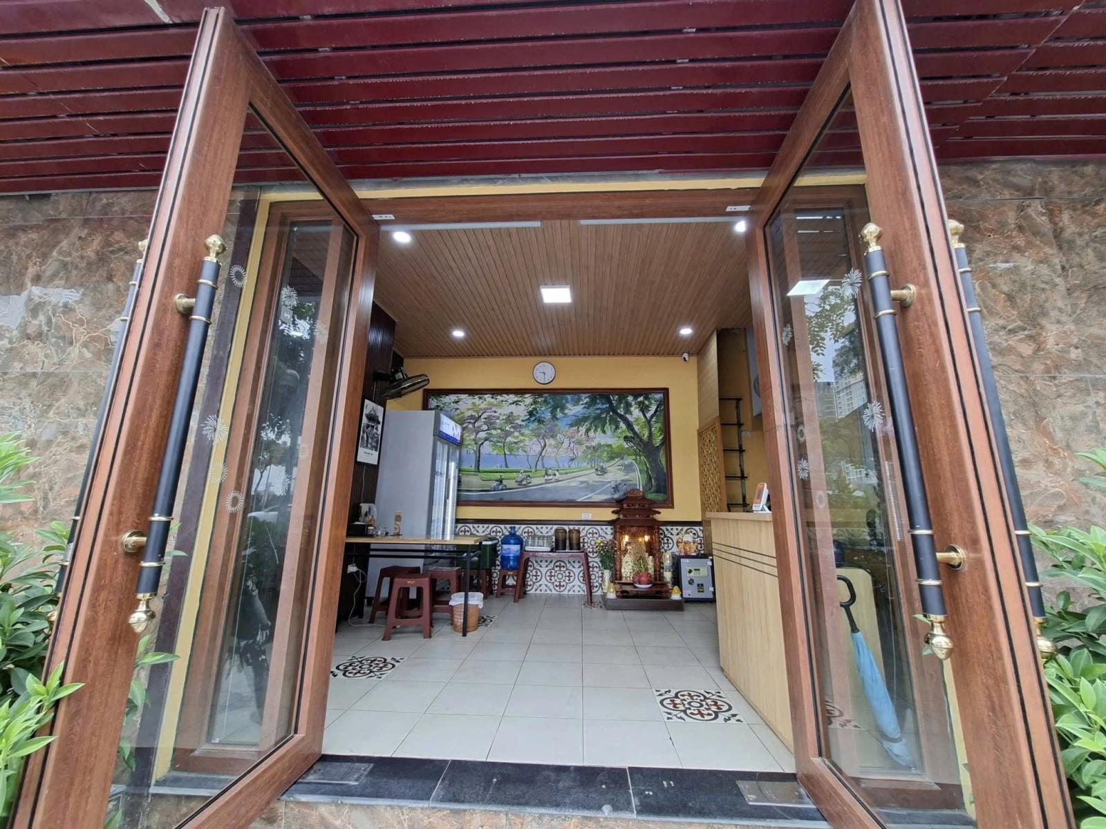 SANG NHƯỢNG CỬA HÀNG – 156 VÕ CHÍ CÔNG TÂY HỒ HÀ NỘI Vị trí đẹp, giao thông thuận tiện, khu dân cư 16010952