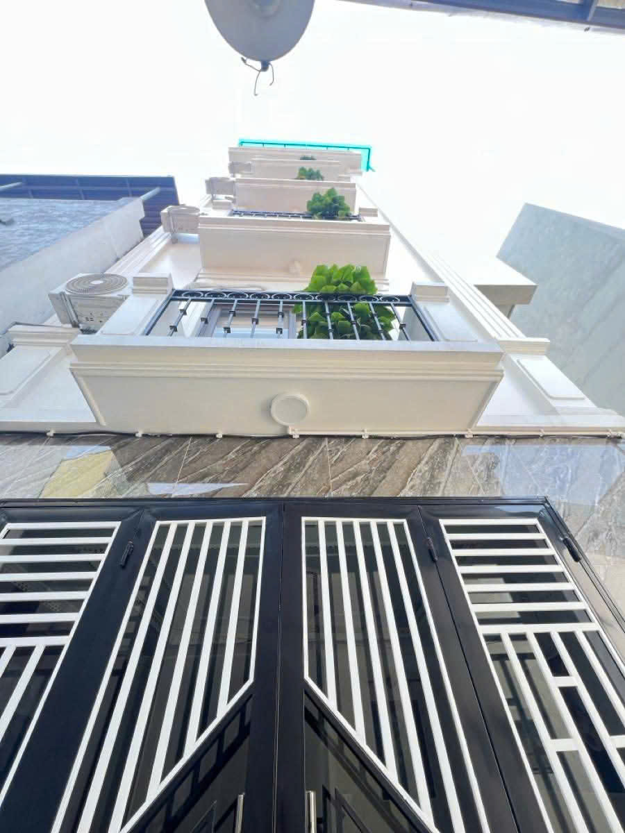 Phân lô Trần Quốc Hoàn 40m2*7T, MT4m, thang máy, ô tô tránh kinh doanh, nhà mới, 17.5 tỷ 16010964