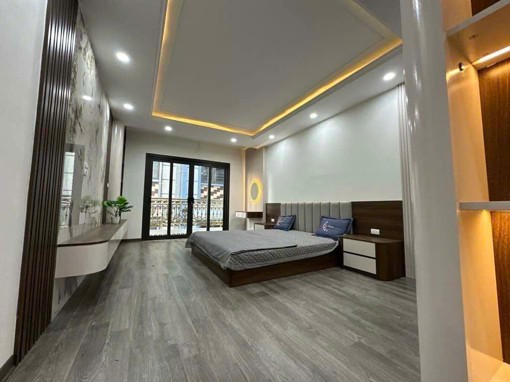Tuyệt đẹp Nguyễn Thái Học Văn phòng 6 tầng thang máy 90 m nhỉnh 30 tỷ 16010981