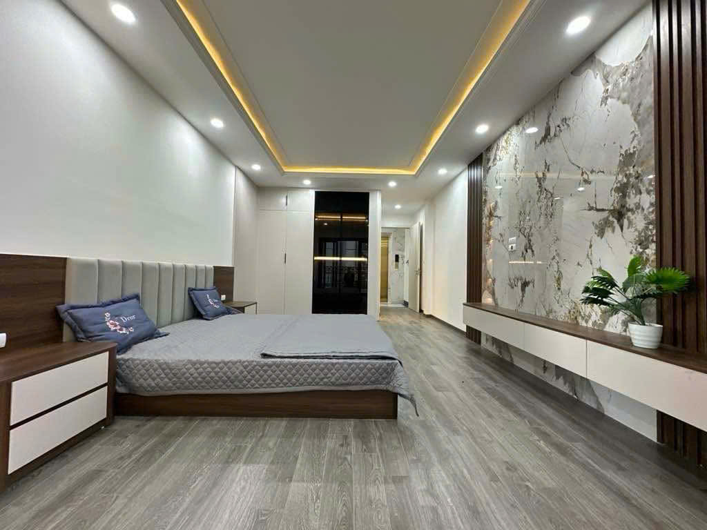 Tuyệt đẹp Nguyễn Thái Học Văn phòng 6 tầng thang máy 90 m nhỉnh 30 tỷ 16010981