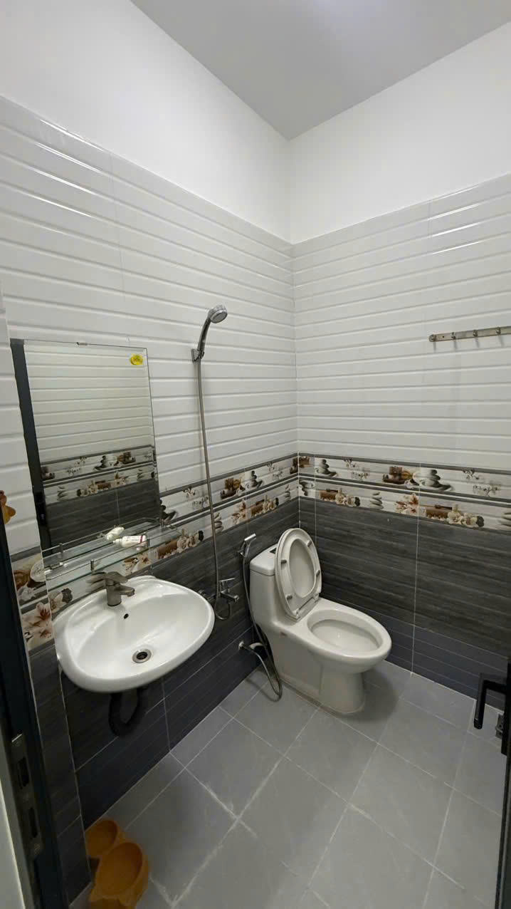 CHO THUÊ PHÒNG TẠI TÁM DANH, P. CHÁNH HƯNG, QUẬN 8 – 15M2v – 3TR500 16010980