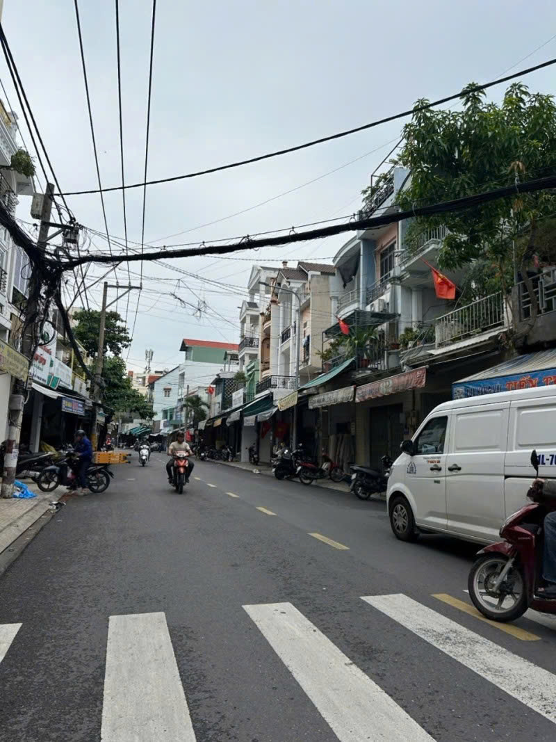 Bán nhà Mặt tiền Lê Văn Phan - giao Vườn lài, Phú Thọ Hòa, 4x23m, 2 Tầng, thuê 35tr, 15,5 Tỷ. 16011003
