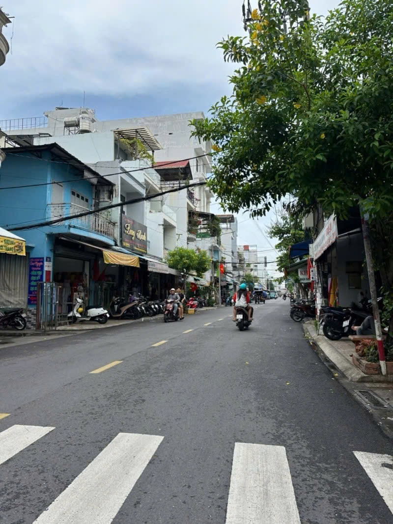 Bán nhà Mặt tiền Lê Văn Phan - giao Vườn lài, Phú Thọ Hòa, 4x23m, 2 Tầng, thuê 35tr, 15,5 Tỷ. 16011003